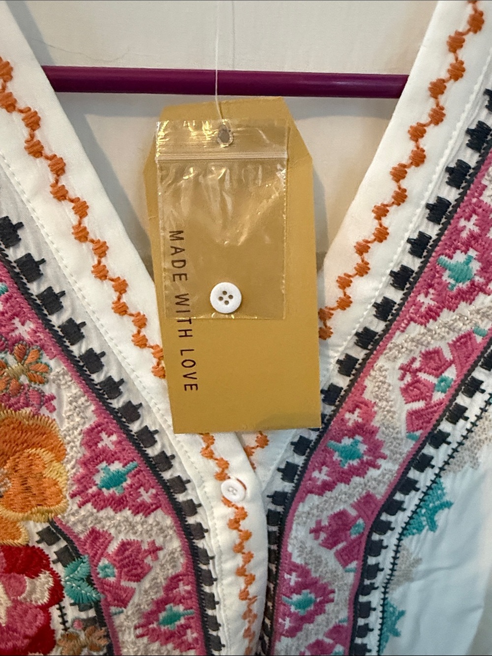 Andree by Unit. White Tunic with Pink and Orange Floral Embroidery. NWT size Lg - Picture 5 of 8